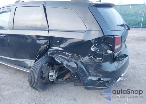 2014 Dodge Journey Crossroad z USA, uszkodzony, nr VIN 3C4PDDGG7ET311643